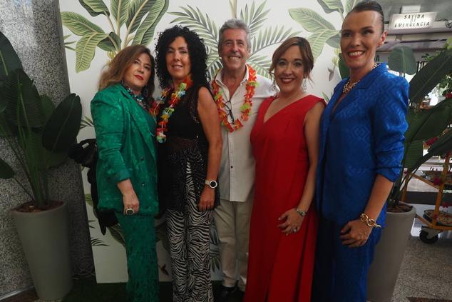 Merche Sota, Carmen Ortiz, Ángel Pérez, Carolina Seoane y Belén Martínez.