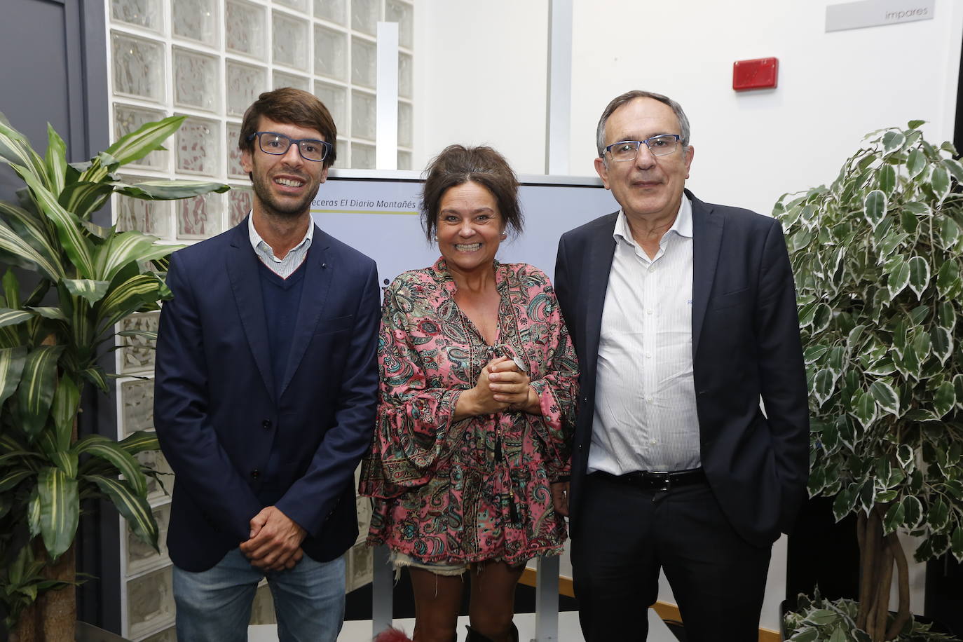 Borja Sainz (izquierda), Esther Vélez y José Manuel Cruz Viadero.