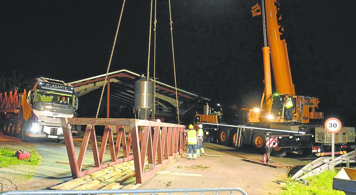 Parte de los trabajos tuvieron lugar durante la noche. 