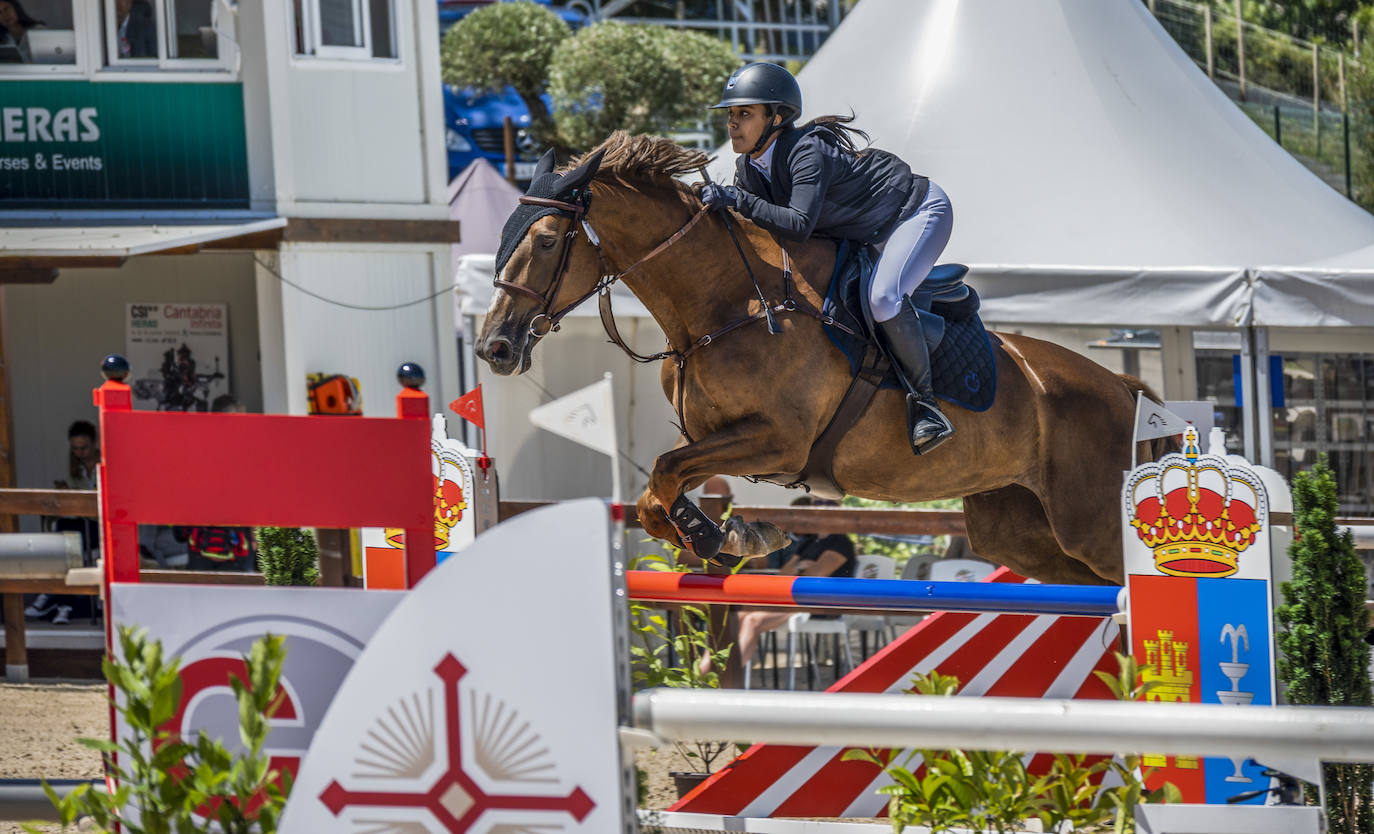 Fotos: Primera jornada del Concurso de Saltos de Heras, en imágenes