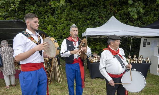 La fiesta en Latas congregó numeroso público.