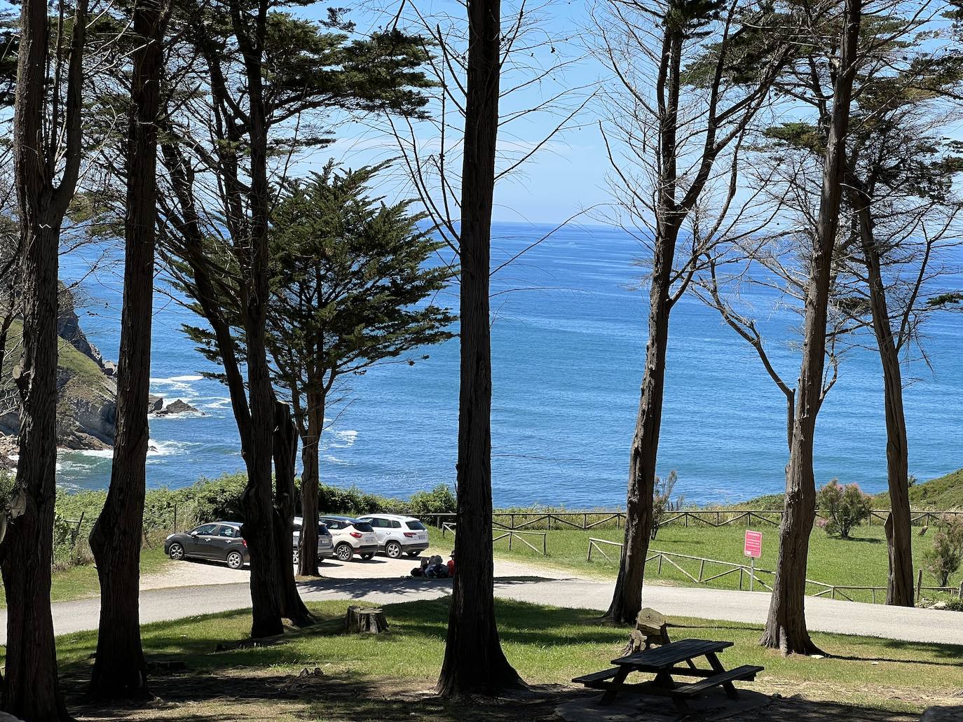 Samuel Fernández desarrolla propuestas muy gustosas con toques creativos pero sin olvidar los conceptos clásicos | La carta cuenta con una amplia y atractiva variedad de entrantes antes de llegar a los pescados del día