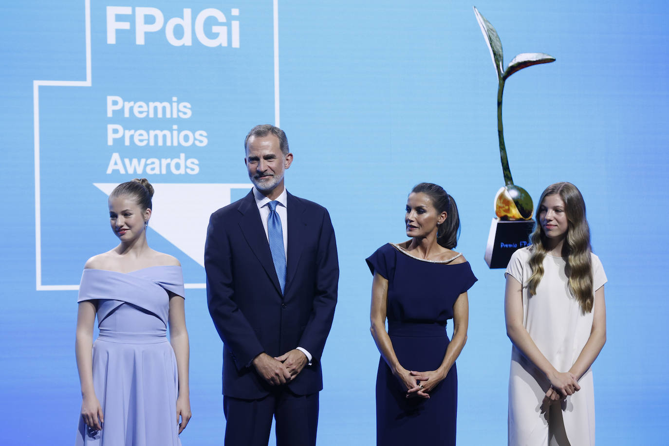 Los Reyes, la princesa Leonor y la infanta Sofía visitan Cataluña con motivo de la entrega de los premios de Fundación Princesa de Girona. Esta ha sido la primera vez que la heredera de la Corona ha visitado la provincia.