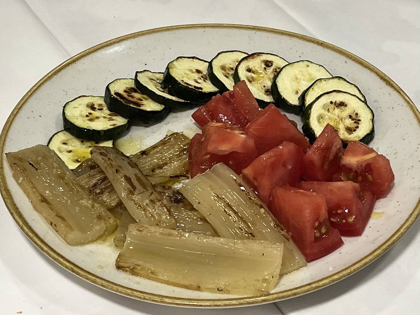 Fotos: Selecto picoteo, antesala de pescados y mariscos en La Mayor de Juan de la Cosa