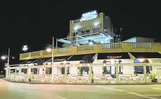 Exterior del establecimiento, en El Muelle de Suances. 