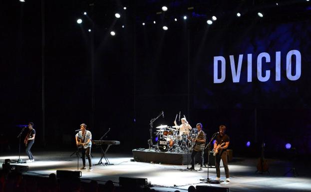 El grupo madrileño DVicio durante un concierto.