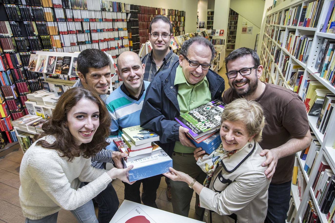 Imagen de mayo de 2016 de la reunión en Santander de concursantes de Pasapalabra convocados por Paz Herrera.