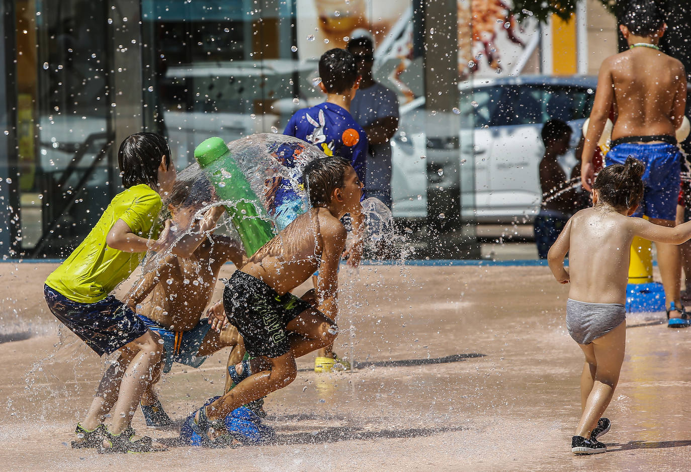 En algunos lugares de Torrelavega se han alcanzado los 38 grados.