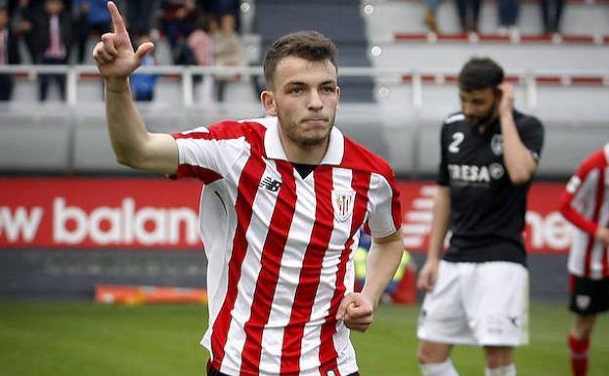 El delantero del Athletic, Íñigo Vicente.