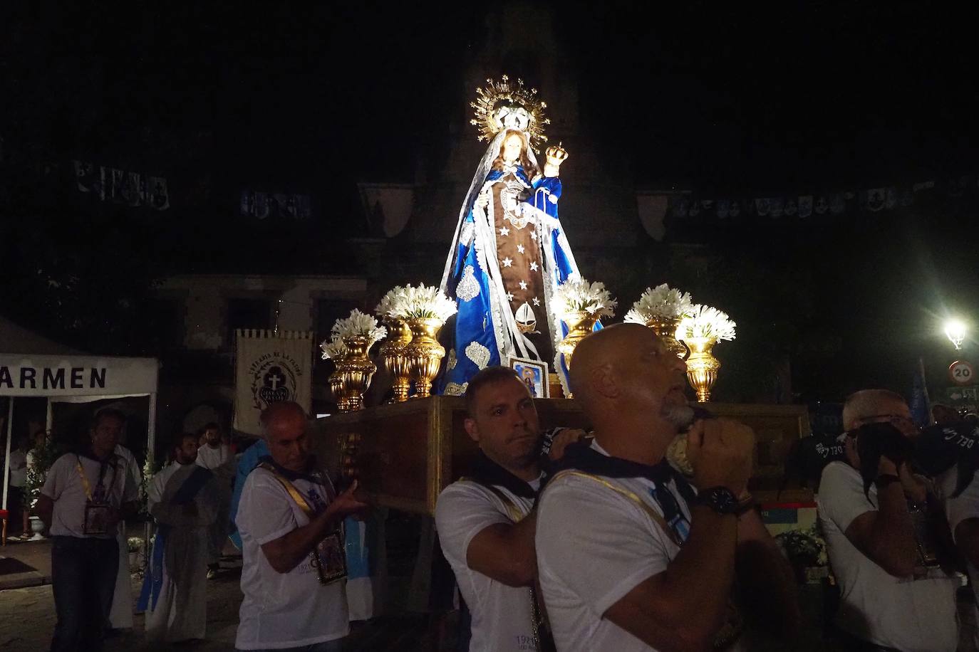 Fotos: Noche del Carmen en Revilla de Camargo