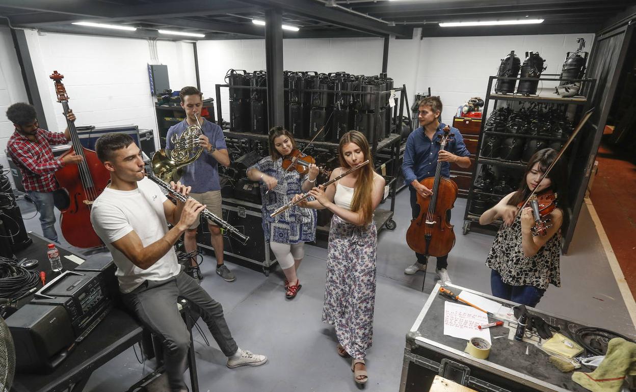 Algunos de los músicos participantes en el Encuentro de Música y Academia de Santander