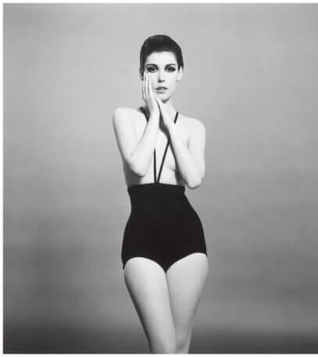 Creado por Rudi Gernreich, en 1954 se dio a conocer el monokini, una suerte de bañador que exhibía los pechos sin pudor.