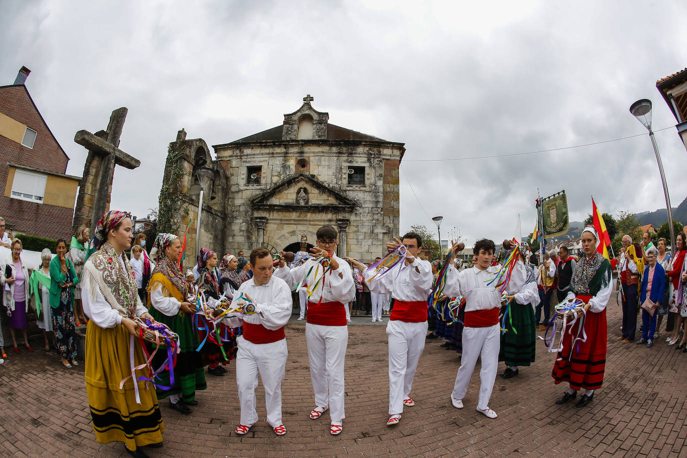 Fotos: Tanos se rinde a Santa Ana