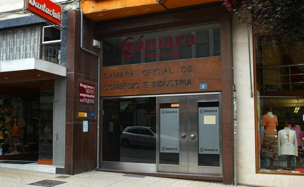 Oficina de Cinbesa y de la Cámara de Comercio de Torrelavega 