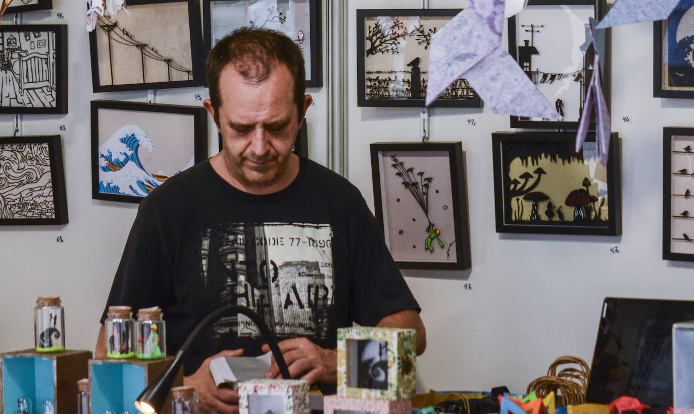 Fotos: La Feria de Artesanía regresa a la Plaza Porticada con 34 propuestas