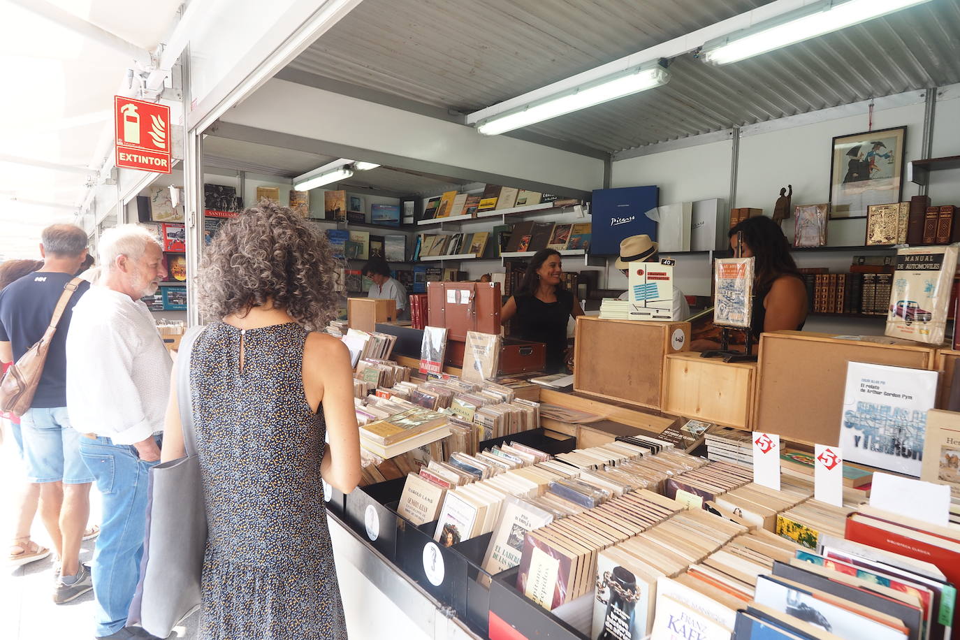 Fotos: Imágenes de la Feria del Libro Viejo de Santander