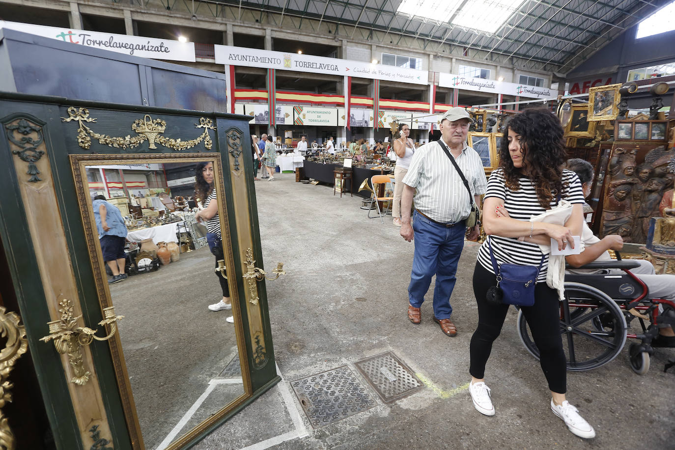 Fotos: Imágenes de la Feria de Antigüedades de Torrelavega