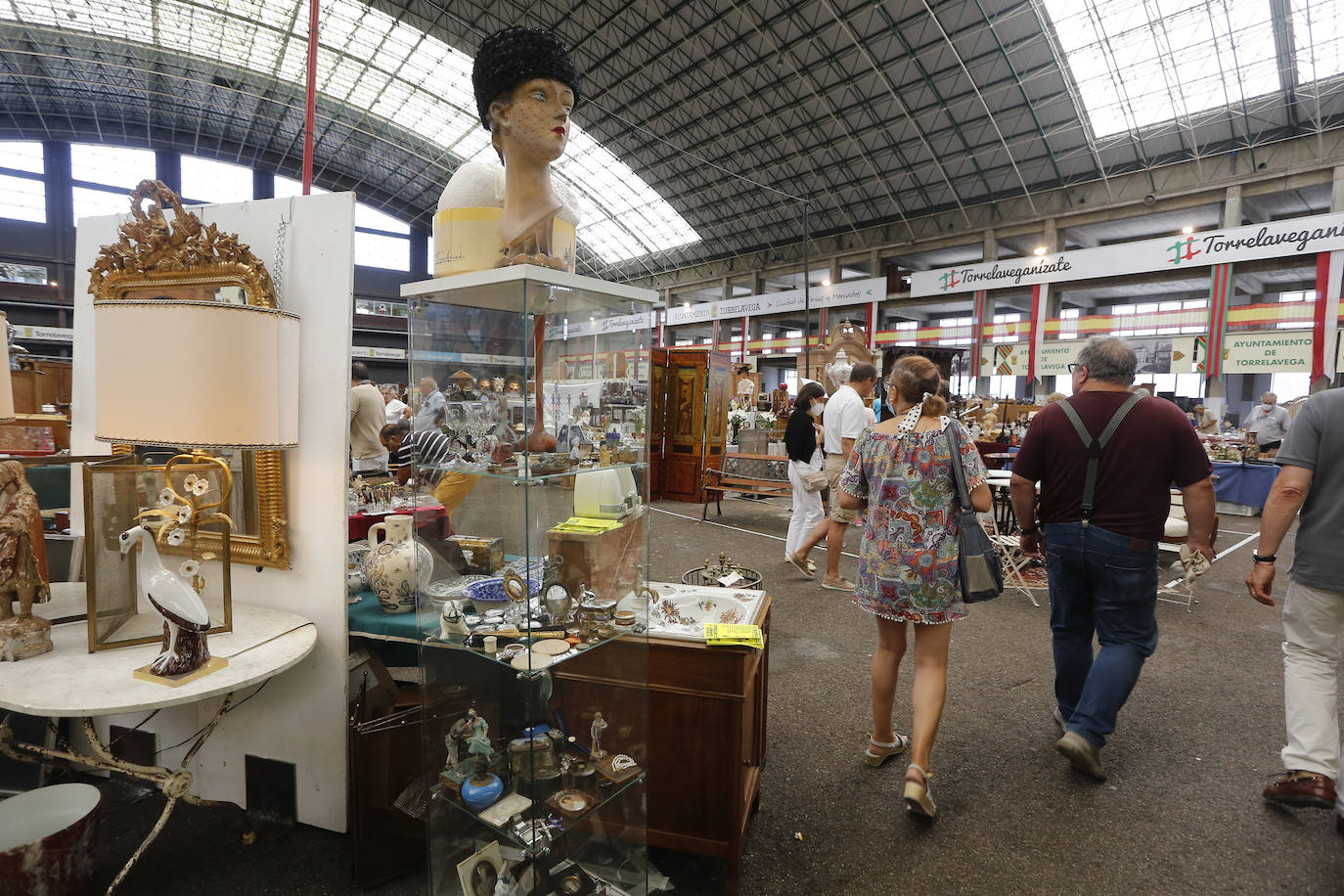 Fotos: Imágenes de la Feria de Antigüedades de Torrelavega