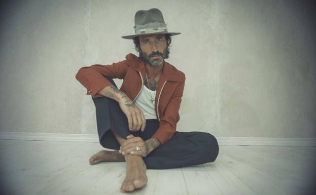 Leiva: «Ser una figura de culto que no puede vivir de ello está muy alabado en nuestro país»