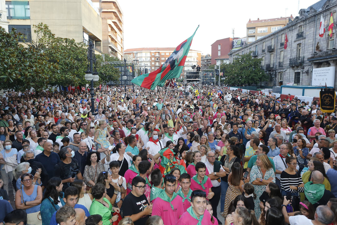 Fotos: El pregón de Resines llena el Bulevar