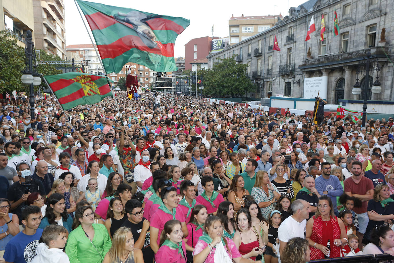 Fotos: El pregón de Resines llena el Bulevar