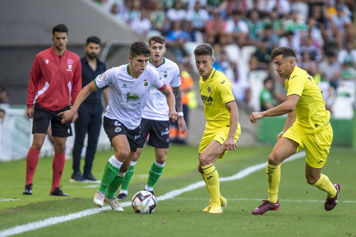 Fotos: El Villarreal castiga al Racing en el tiempo añadido