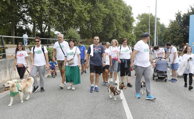 Las mascotas también fueron protagonistas, ataviadas para la ocasión. 