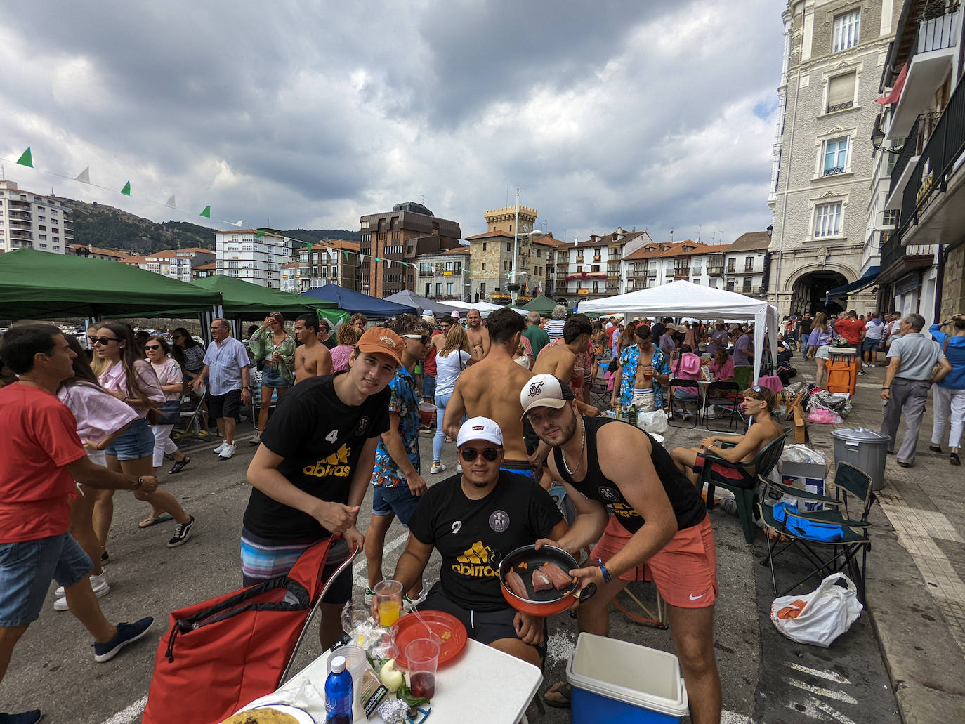 Fotos: Castro se va de marmita