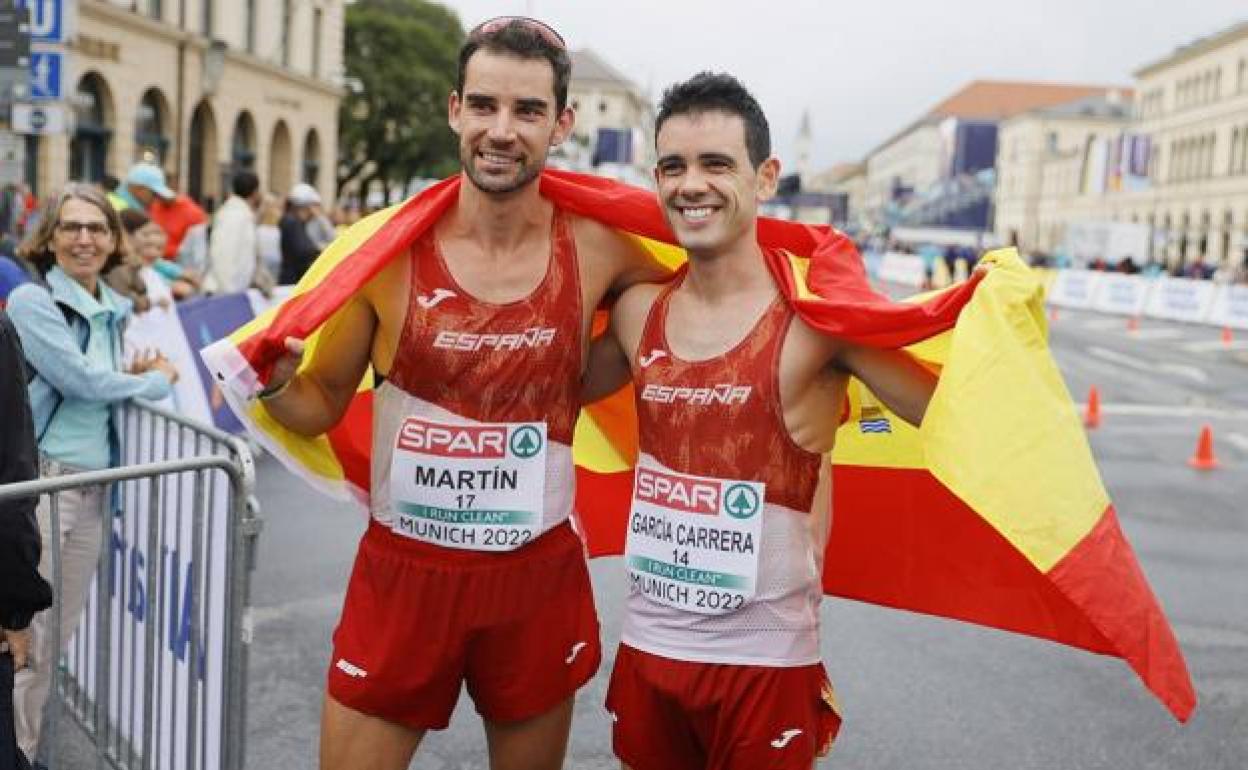 Álvaro Martín y Diego García celebran su oro y bronce respectivamente. 