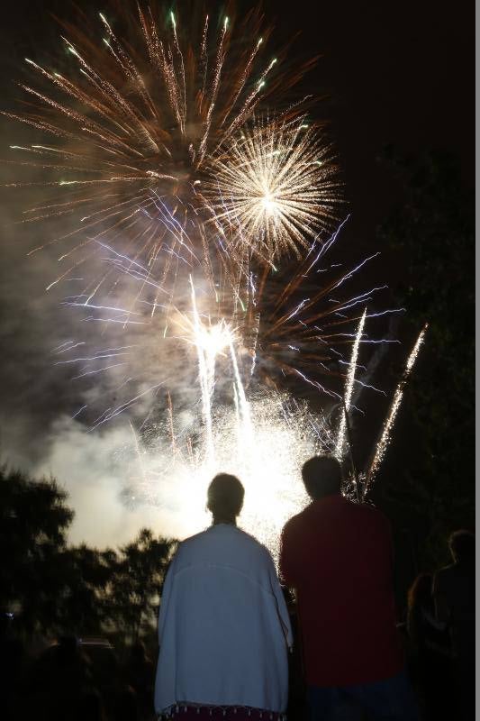 Fotos: Fuegos artificiales en Torrelavega