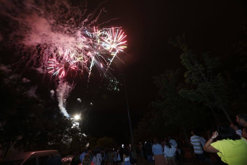 Fotos: Fuegos artificiales en Torrelavega