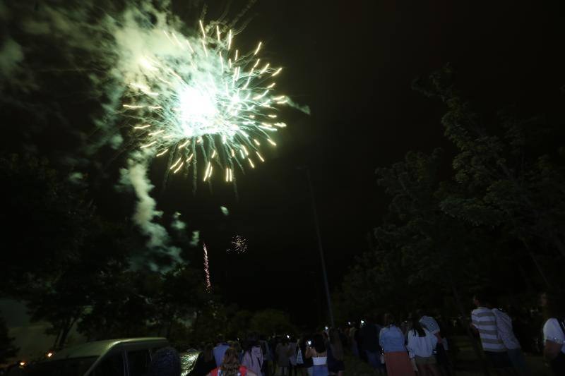 Fotos: Fuegos artificiales en Torrelavega