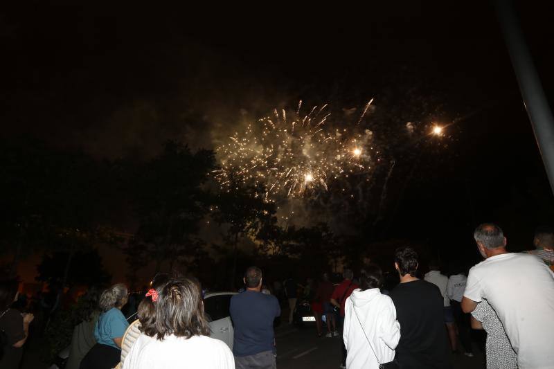 Fotos: Fuegos artificiales en Torrelavega