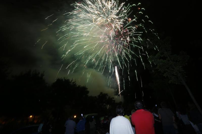 Fotos: Fuegos artificiales en Torrelavega