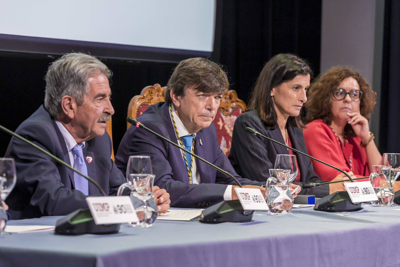 Revilla, Andradas, Igual y Matilde Carlos, vicerectora de la UIMP