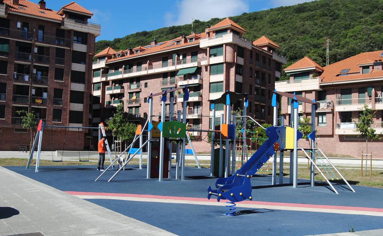 Parque infantil de Santoñuca. 