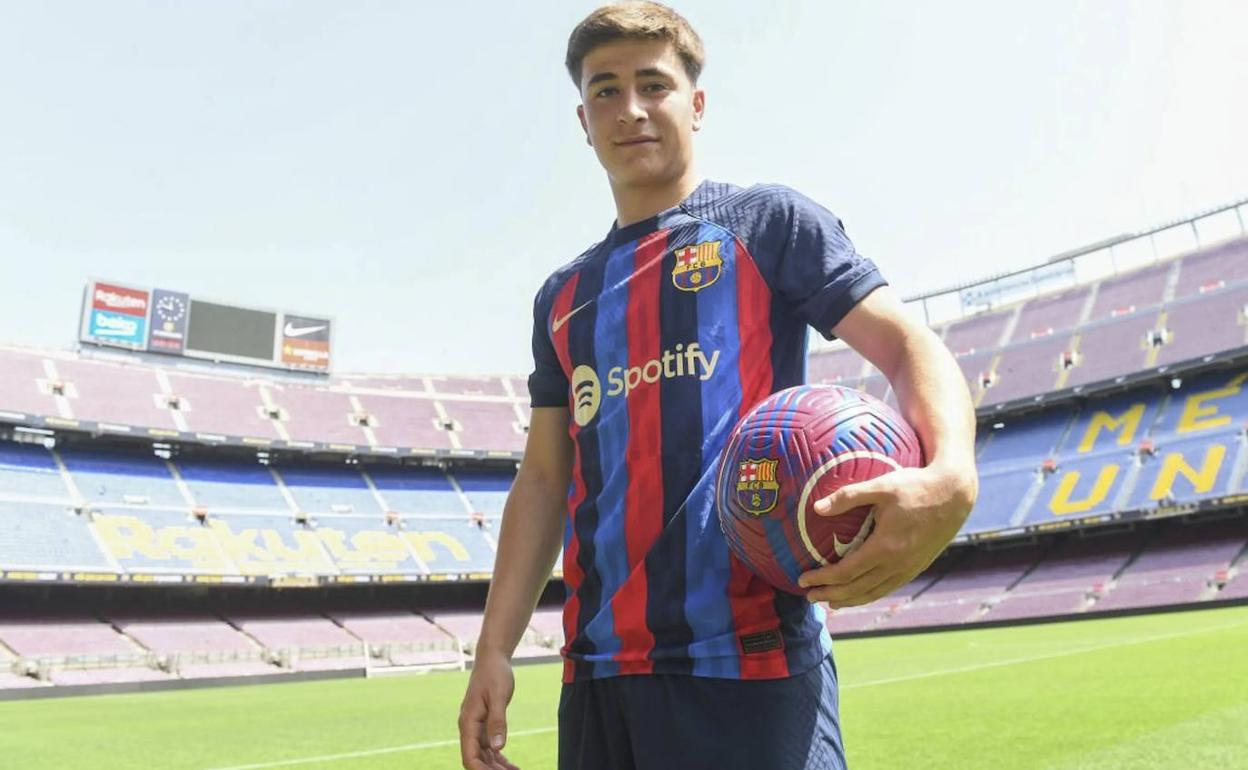 Pablo Torre, en su presentación como futbolista del Barcelona. 