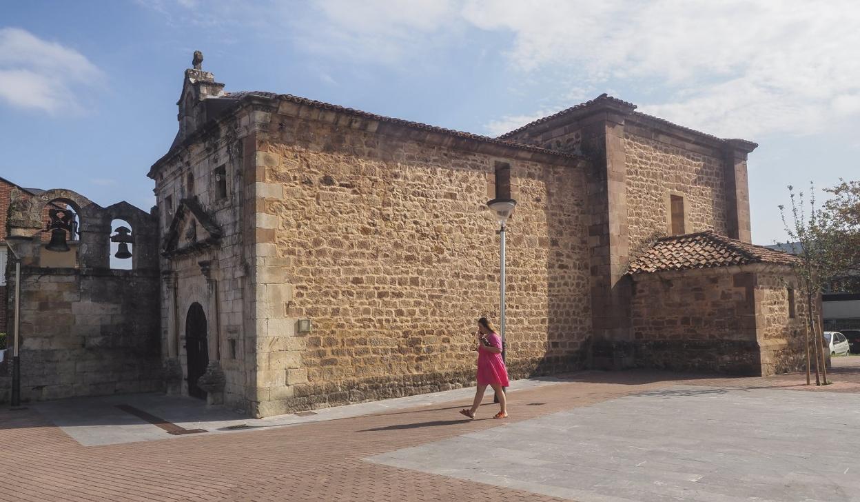 El parque infantil se iba a construir junto a la ermita de Santa Ana.