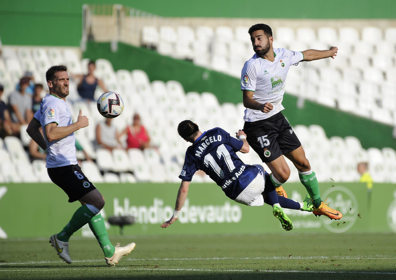 Fotos: El Racing sigue sin ganar en Segunda