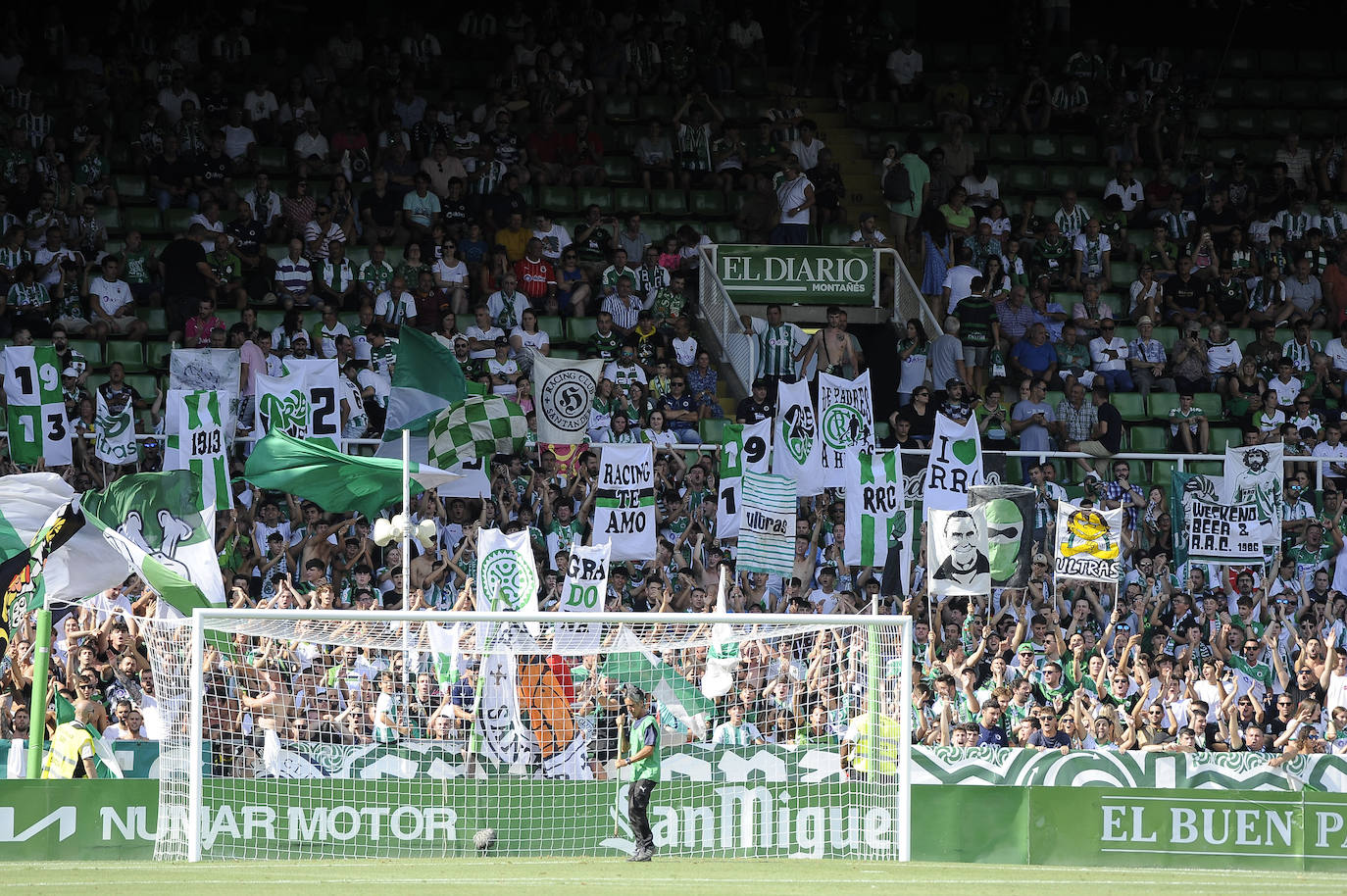 Fotos: El Racing sigue sin ganar en Segunda