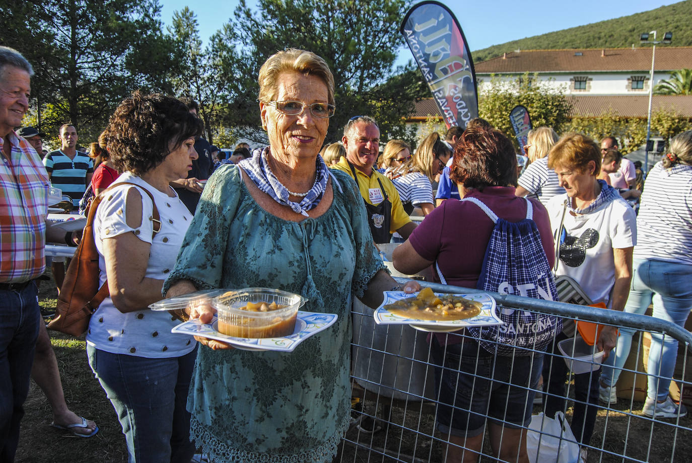 Fotos: Gran Marmitada en la Campa del Glacis de Santoña