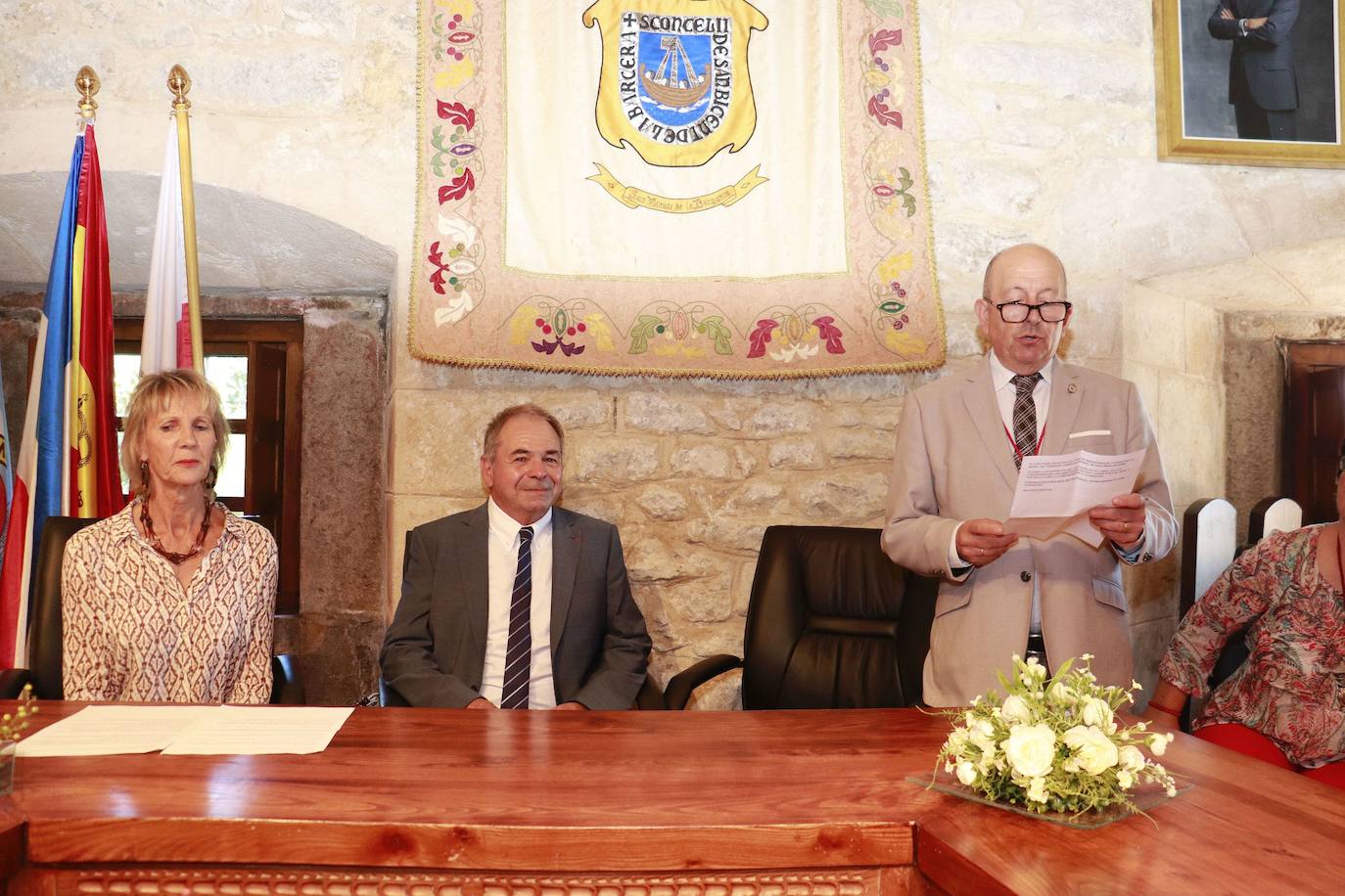 Fotos: Imágenes del acto de hermanamiento entre San Vicente y Pornichet