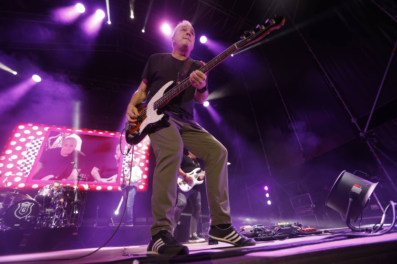 Fotos: Hombres G y Quenovi en La Plaza