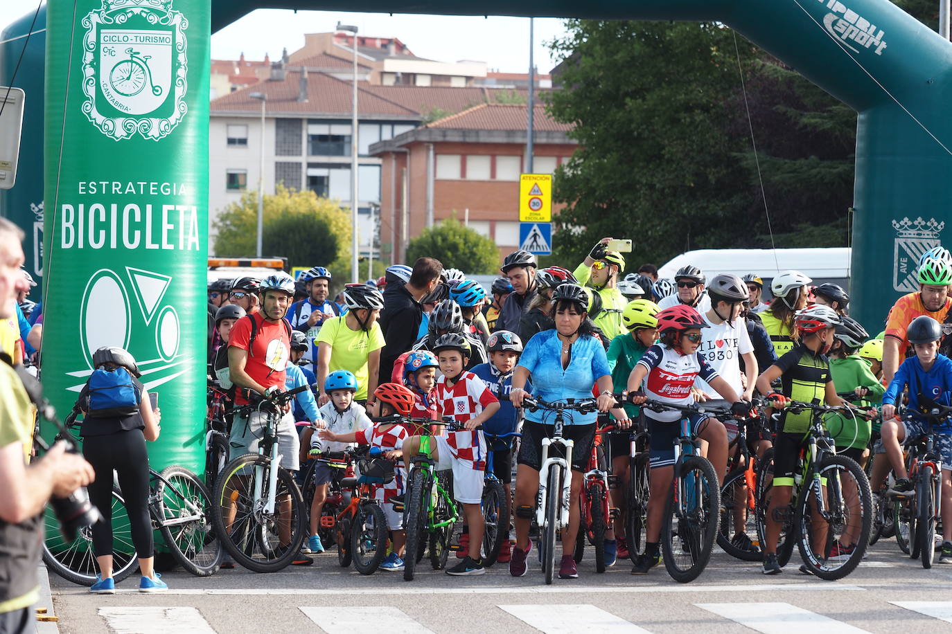 Fotos: Torrelavega, sobre dos ruedas