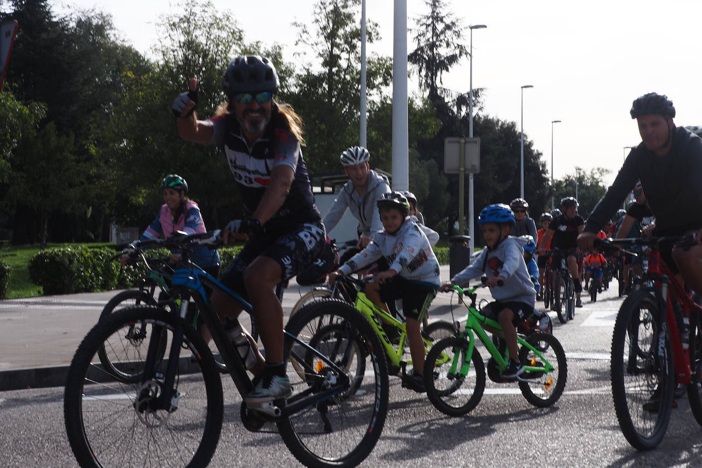 Fotos: Torrelavega, sobre dos ruedas