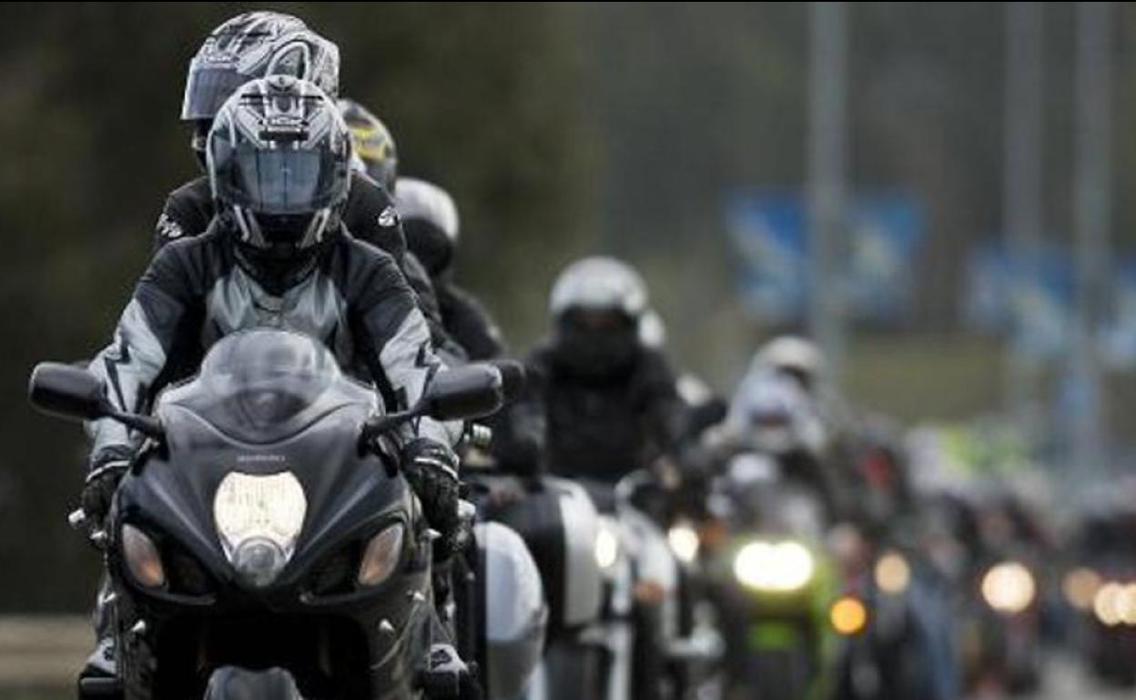 Bajo el lema 'Por el derecho a la seguridad y la movilidad' miles de motociclistas de todo el país saldrán a las calles en 16 ciudades españolas.