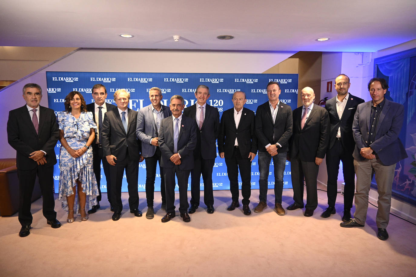 Iñaki Arechabaleta (izquierda), Paula Fernández, Ignacio Pérez, Ignacio Ybarra, Pablo Zuloaga, Miguel Ángel Revilla, Luis Revenga, Francisco Javier López Marcano, Guillermo Blanco, Mariano Linares, Javier López Estrada y José Luis Gochicoa.