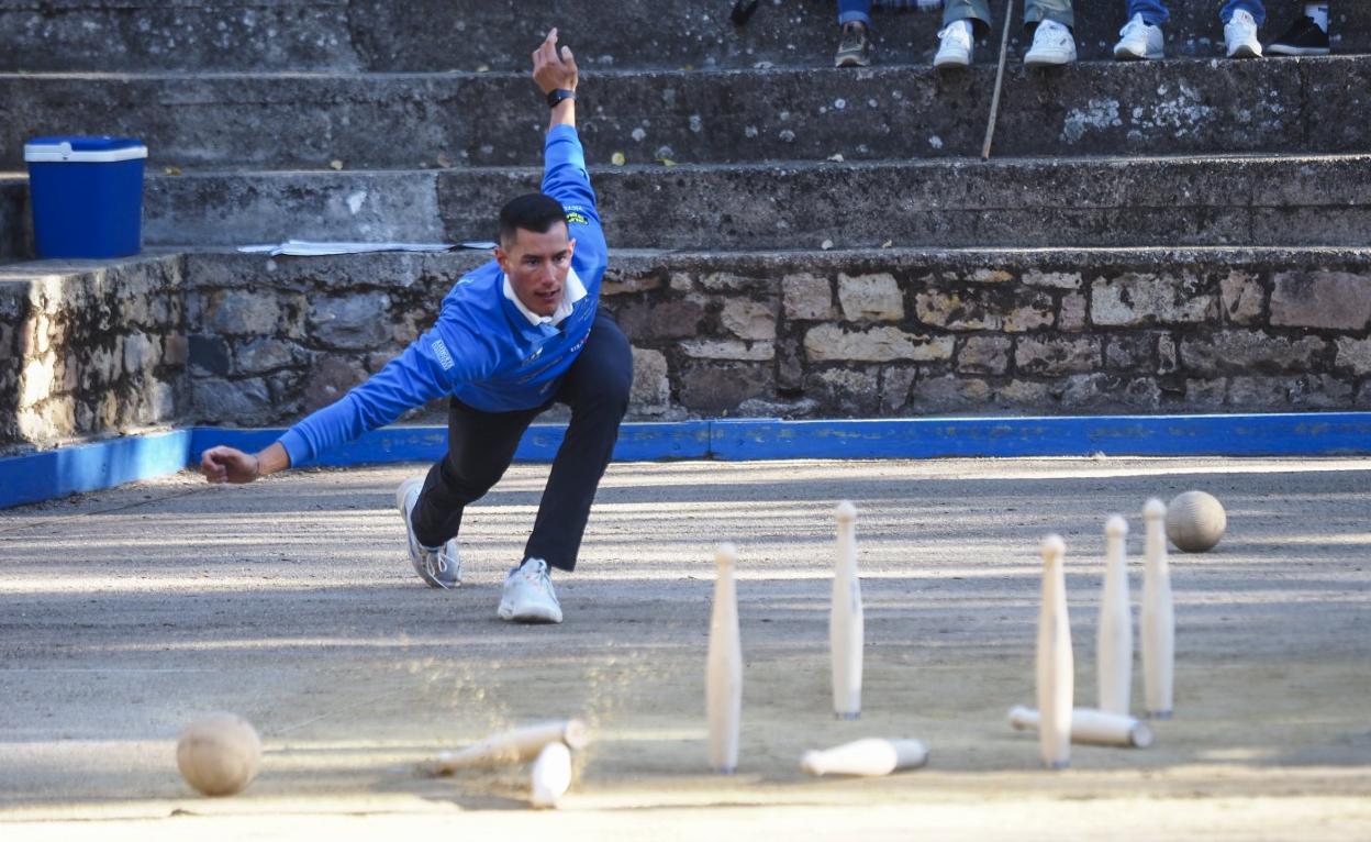 Víctor González no falló a su tradicional cita con la victoria en el Concurso de San Mateo de Reinosa. sane