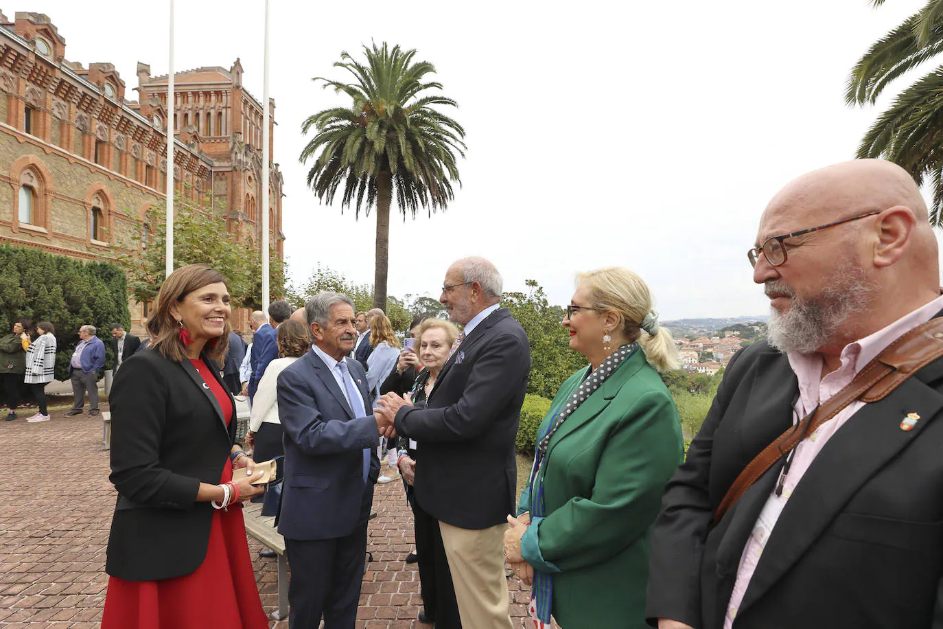 Fotos: Los representantes de las Casas de Cantabria en España y el extranjero, reunidos en Comillas