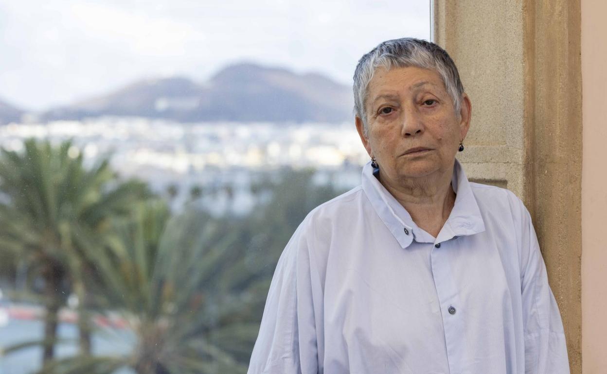 Liudmila Ulítskaya recibió ayer viernes en Las Palmas el Premio Formentor de las Letras. 